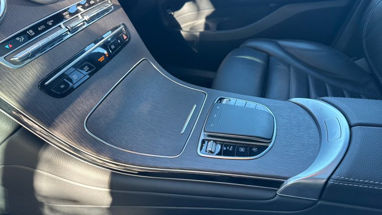 Mercedes-Benz GLC 300d 4Matic AMG Line Premium Pls 5dr 9G-Tronic Diesel Estate